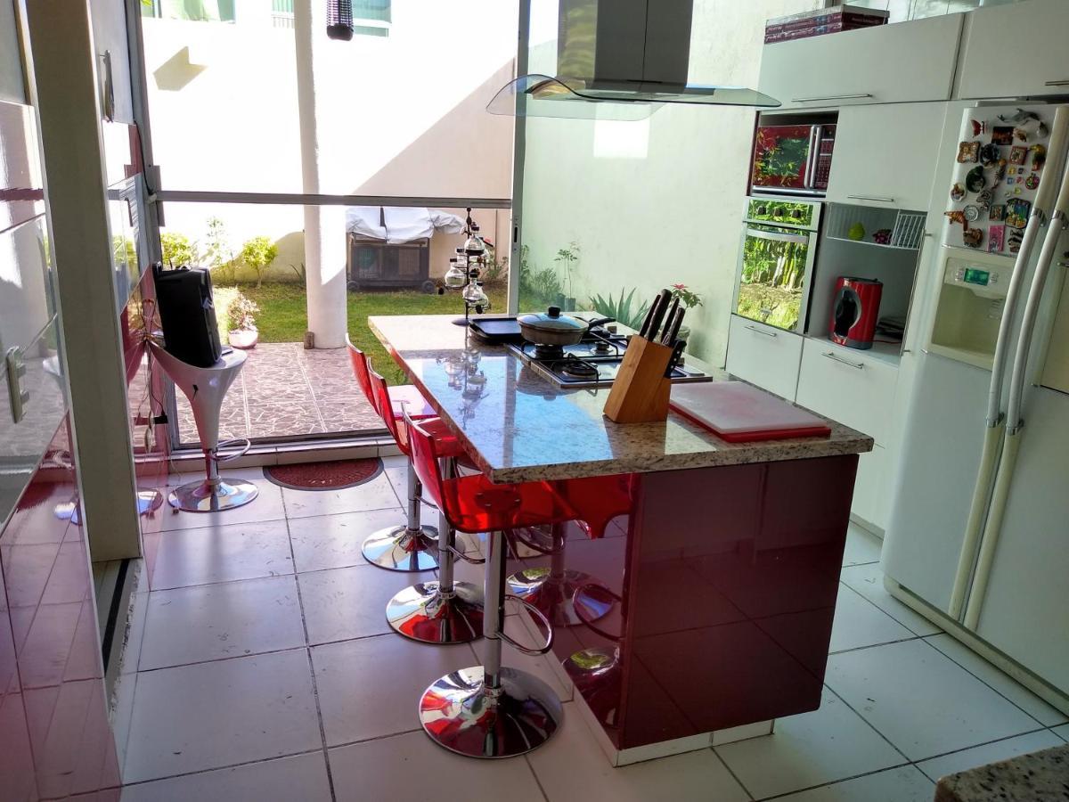 Habitacion Matrimonial Con Cama Y Sofa Para Cuatro Personas Tlaxcalancingo Exterior foto
