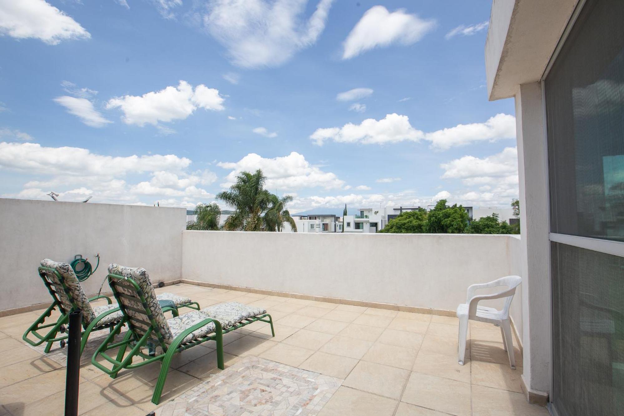 Habitacion Matrimonial Con Cama Y Sofa Para Cuatro Personas Tlaxcalancingo Exterior foto